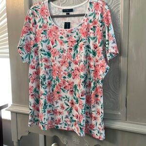 NWT Karen Scott Floral T-Shirt